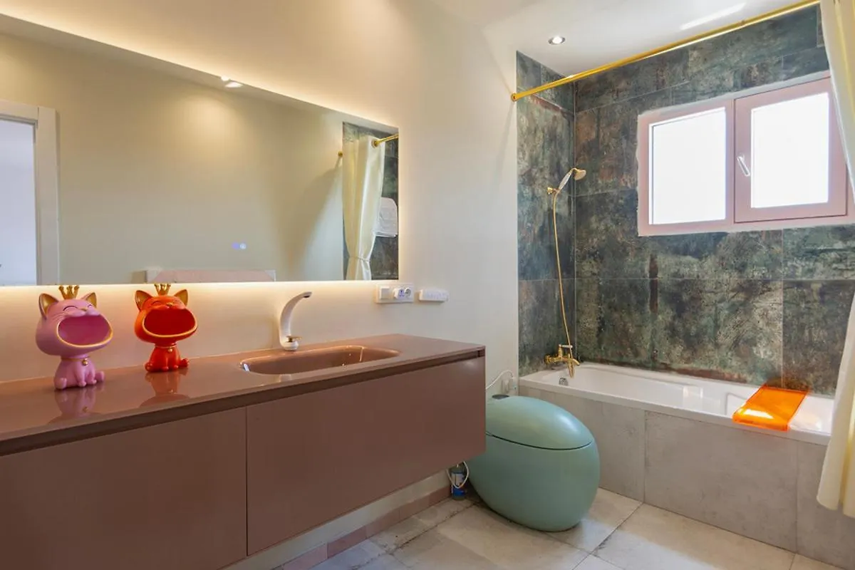 Casa Lola Villa Tiana 0*,  Spain